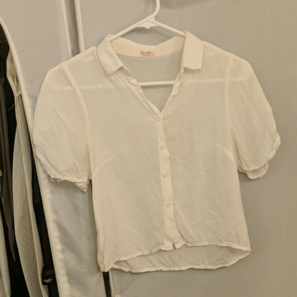 Light and cute collared shirt